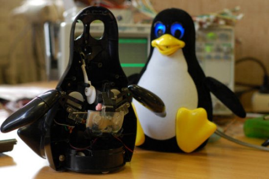 tux_droid_inside.jpg